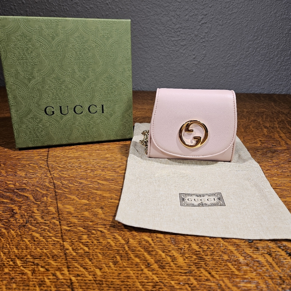 Gucci Blush Pink Leather Mini Crossbody with Gold GG Chain - Picture 2 of 12